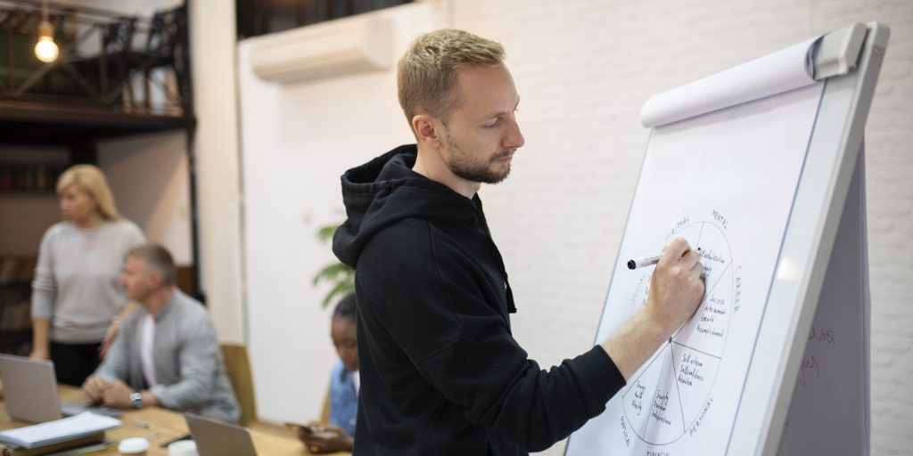 lifestyle-people-office